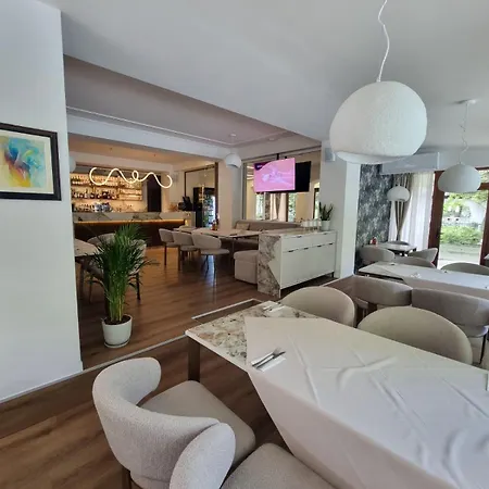 Family Edia-sandanski Hotel