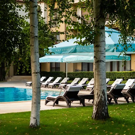 Family Edia-sandanski Hotel 3*