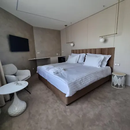 Hotel Family Edia-sandanski 3*